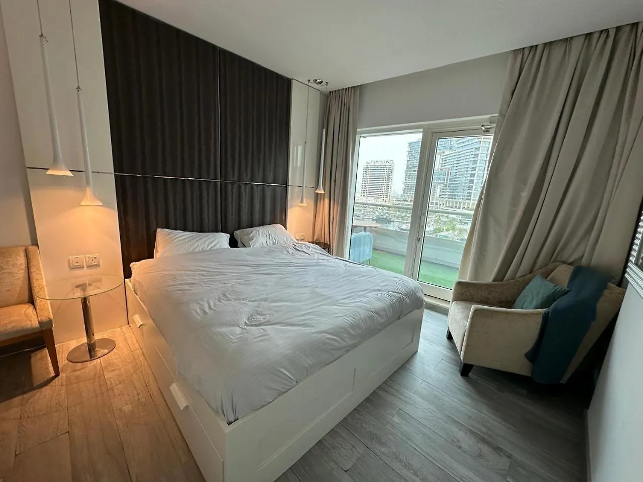 Damac Canal Views Building Dubai Apartment